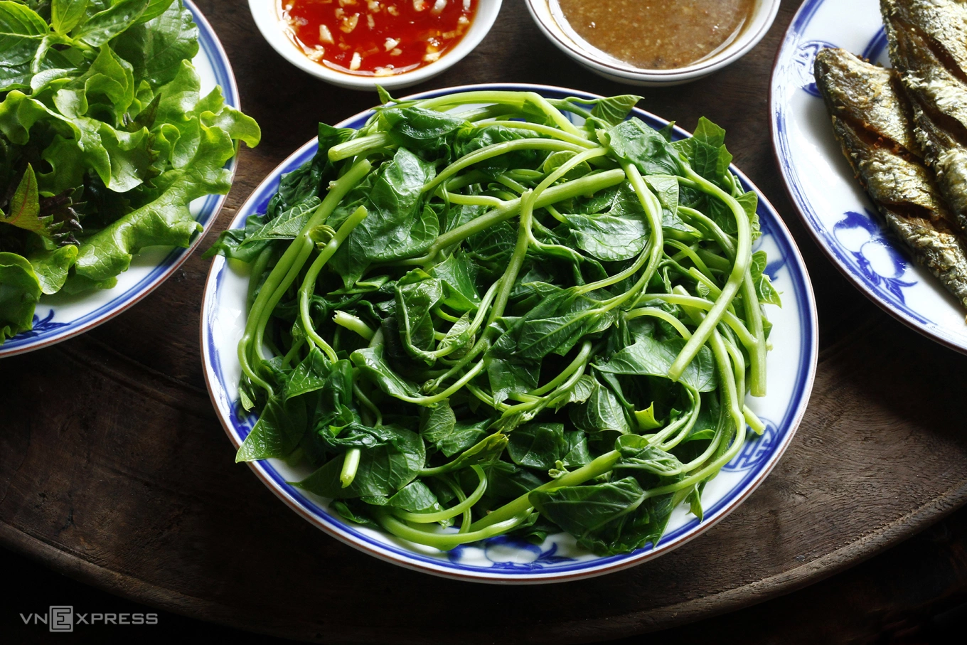 Rau Lang Luộc Gạch Cua