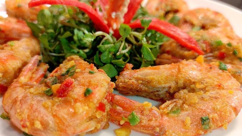 Top cách làm tôm chiên hoàng kim giòn rụm, béo ngậy