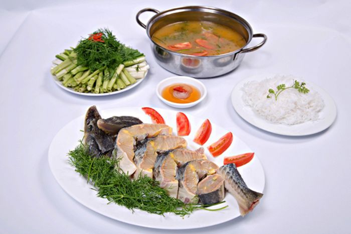 Lẩu Cá Lăng Măng Chua