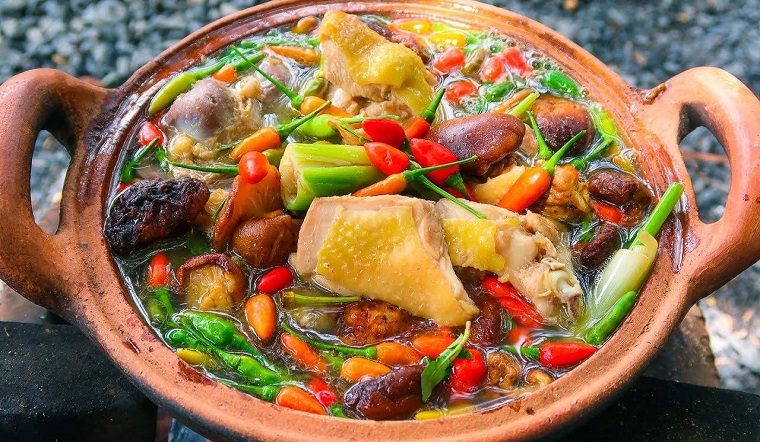 Gà Ta Tiềm Ớt Hiểm
