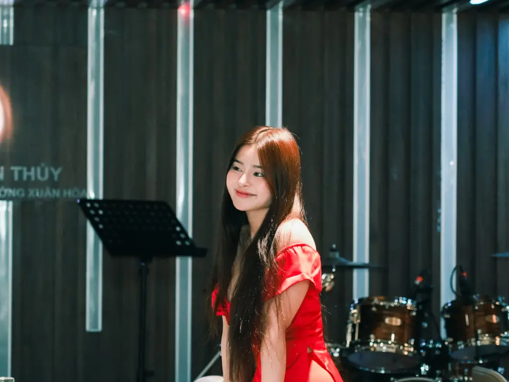 Đội ngũ nhân viên Nhà hàng Sơn Thủy